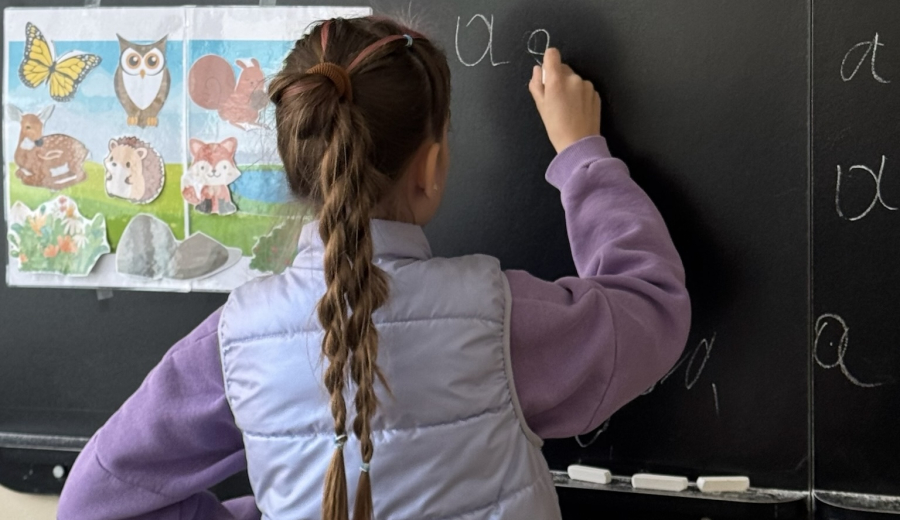Англійська для сором’язливих дітей: як допомогти заговорити.