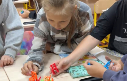 Як підтримати дитину у вивченні англійської, навіть якщо ви її не знаєте?